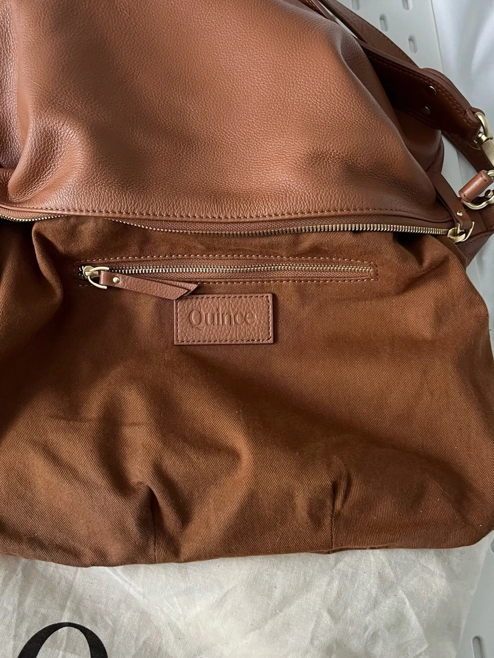 Quince Sloane Shoulder bag with Crossbody strap